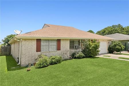 7911 PEBBLE Drive
