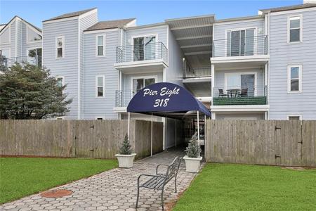 318 LAKE MARINA Avenue