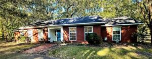 131 Lakeside Drive