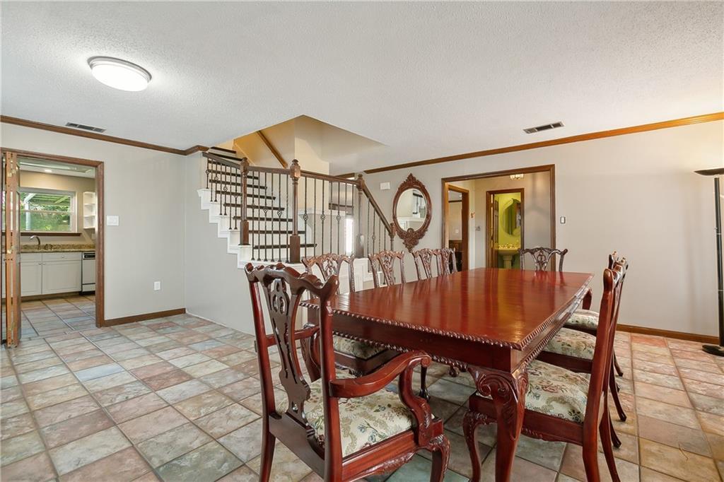Image 2: DINNING ROOM
