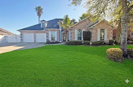1113 CLIPPER Drive
