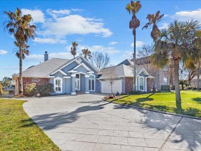 1185 CLIPPER Drive