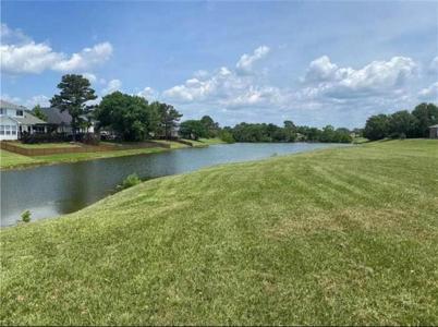 28 OAK TREE Drive