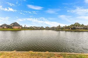 4474-78 PONTCHARTRAIN Drive