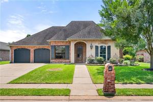 5251 RUE MARIA Drive
