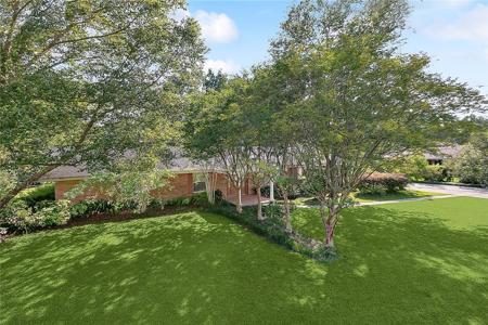 1732 LOUIS Lane