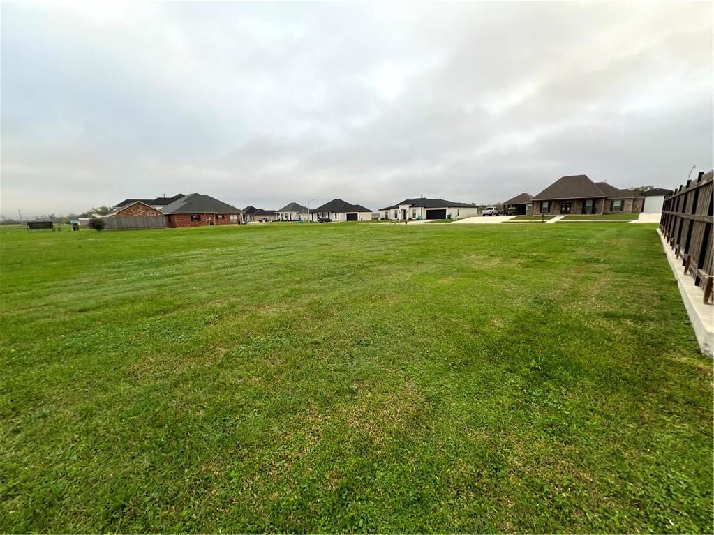 Image 3: Vacant Lot1-2