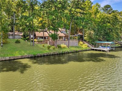 137 BEECHWOOD Lane