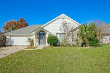 413 MOONRAKER Drive