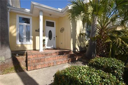 1413 ROYAL PALM Drive