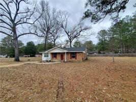 395 St Clair Road