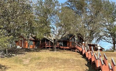 122 CEDAR POINT Lane