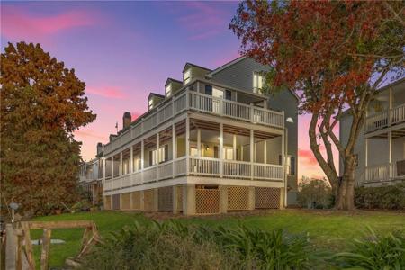 15 PLACE LAFITTE