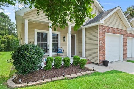 236 FOUNTAINS PARK Boulevard