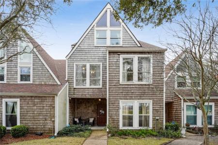 16 N MARINERS Cove