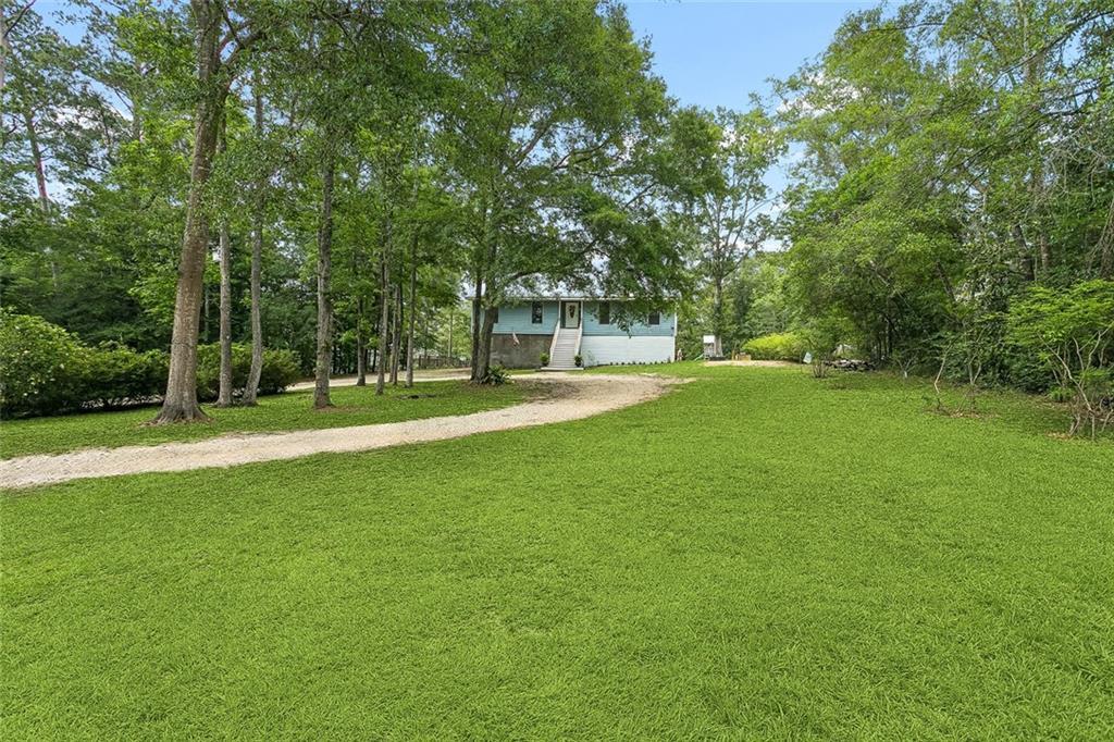Image 1: Circle Driveway