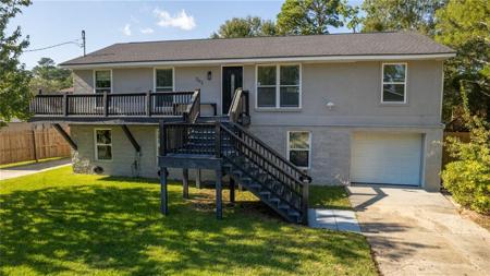 203 W CAMELLIA Drive