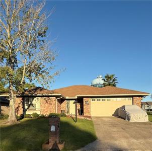 435 CHARLES Court