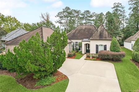 605 LONGUE VUE Place