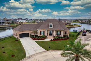 489 SAN CRISTOBAL Court