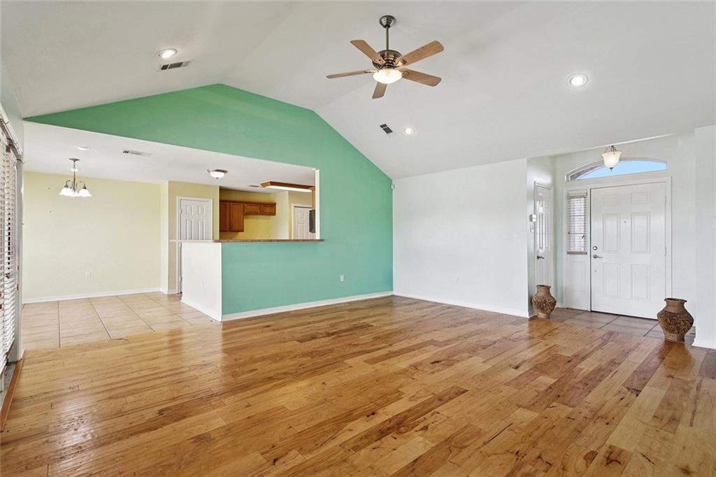 Image 2: Gorgeous Harwood Hickory Flooring in Living Room