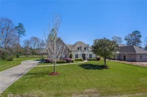 749 PLANTATION Drive