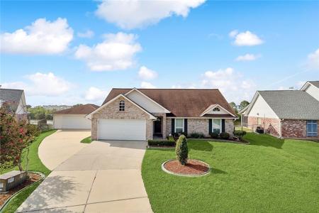 107 LAKELAWN Drive