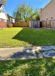 260 W ROBERT E LEE Boulevard