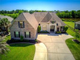 420 ELMHURST Court