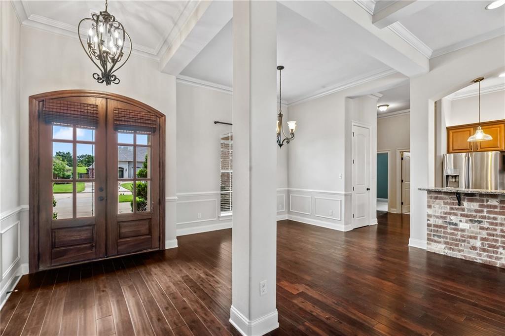 Image 2: Foyer