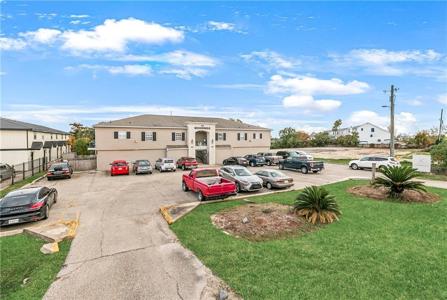 4854 PONTCHARTRAIN Drive