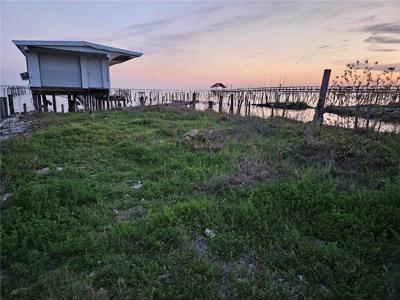 143 LAKEVIEW Drive