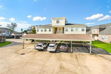 820 MARINA Drive