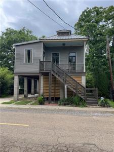 1104 PINE Street