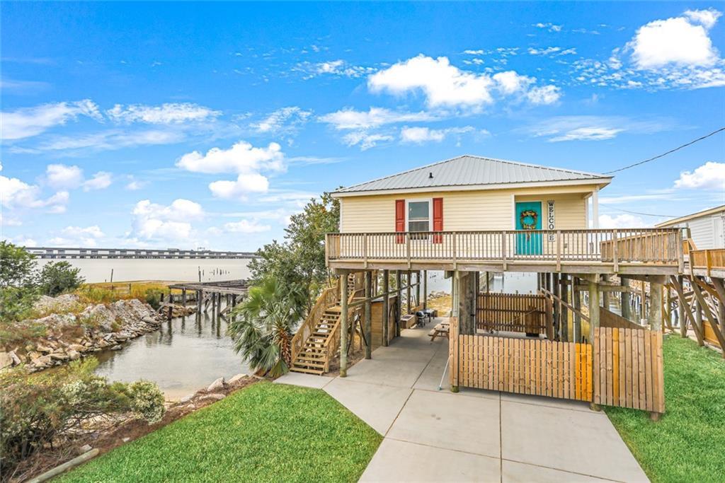 327 LAKEVIEW Drive, Slidell, LA lhrmls01673988