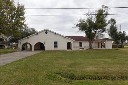 102 PLEASANT VALLEY Drive