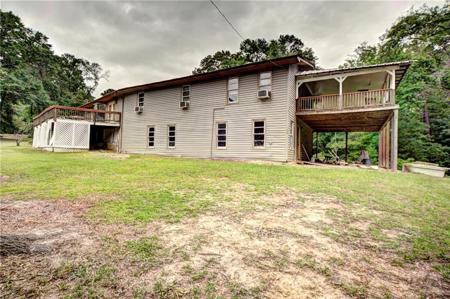 433 N LAKE Drive