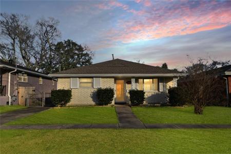 1413 WISTERIA Drive