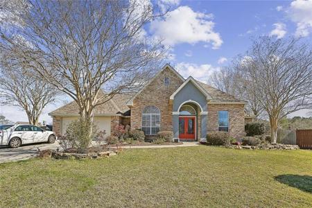 208 ANNETTE Drive