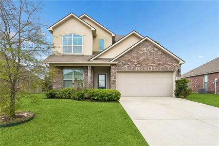 220 E LAKE Drive
