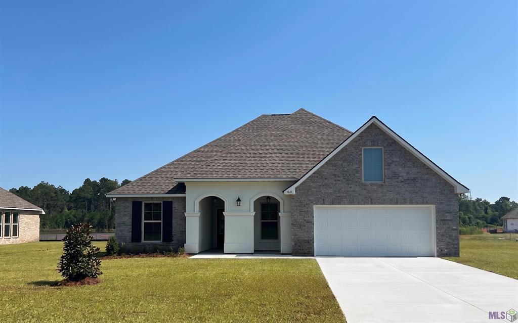 Image 1: Brand NEW Move-in Ready Home!!