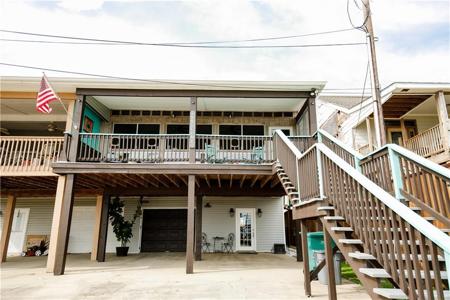 176 LAKEVIEW Drive
