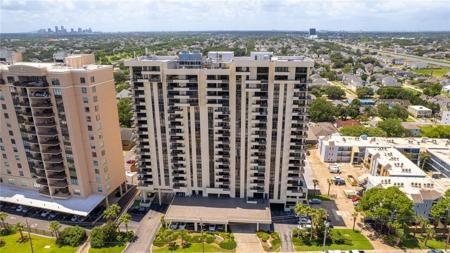 300 LAKE MARINA Avenue