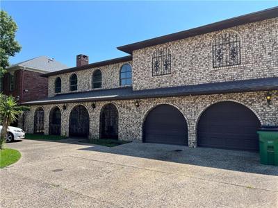4809 CHATEAU Drive