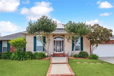 102 WEATHERLY Cove
