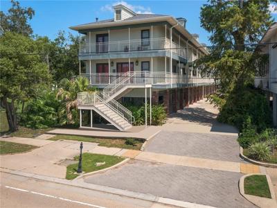 1921 LAKESHORE Drive