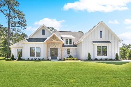 605 NORTHWOODS Drive