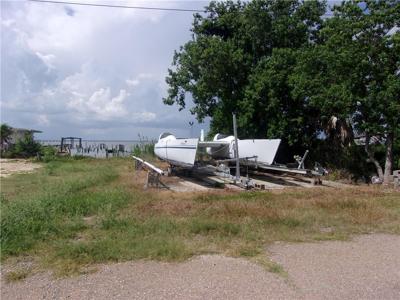 141 LAKEVIEW Drive