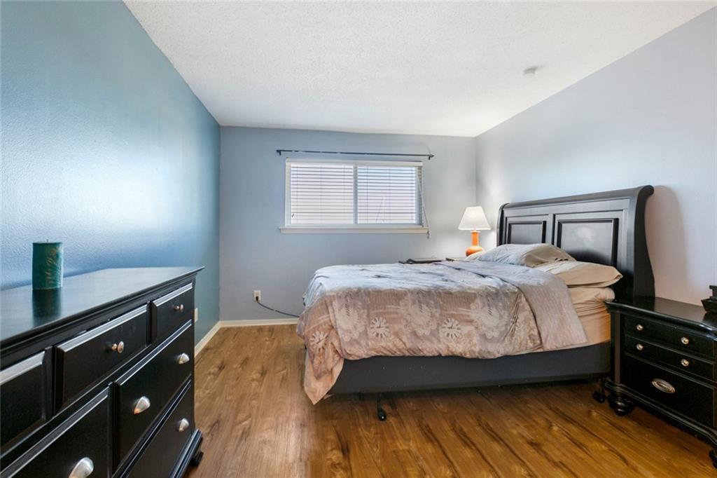 Image 4: Primary Bedroom