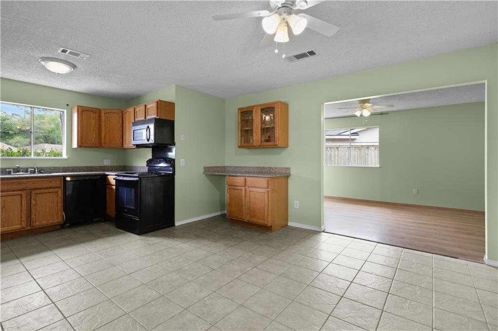Image 4: Open Floorplan